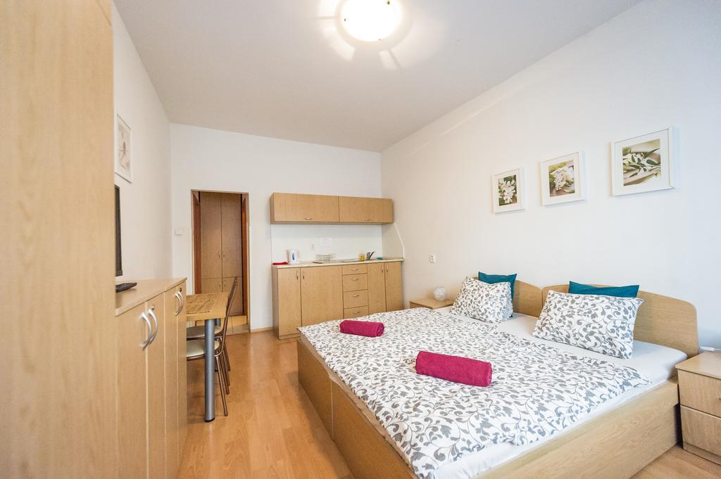 Apartments Presidential Palace Bratislava Luaran gambar