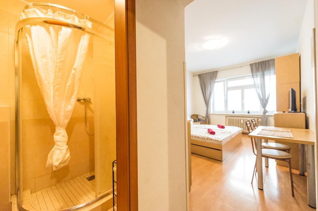 Apartments Presidential Palace Bratislava Luaran gambar