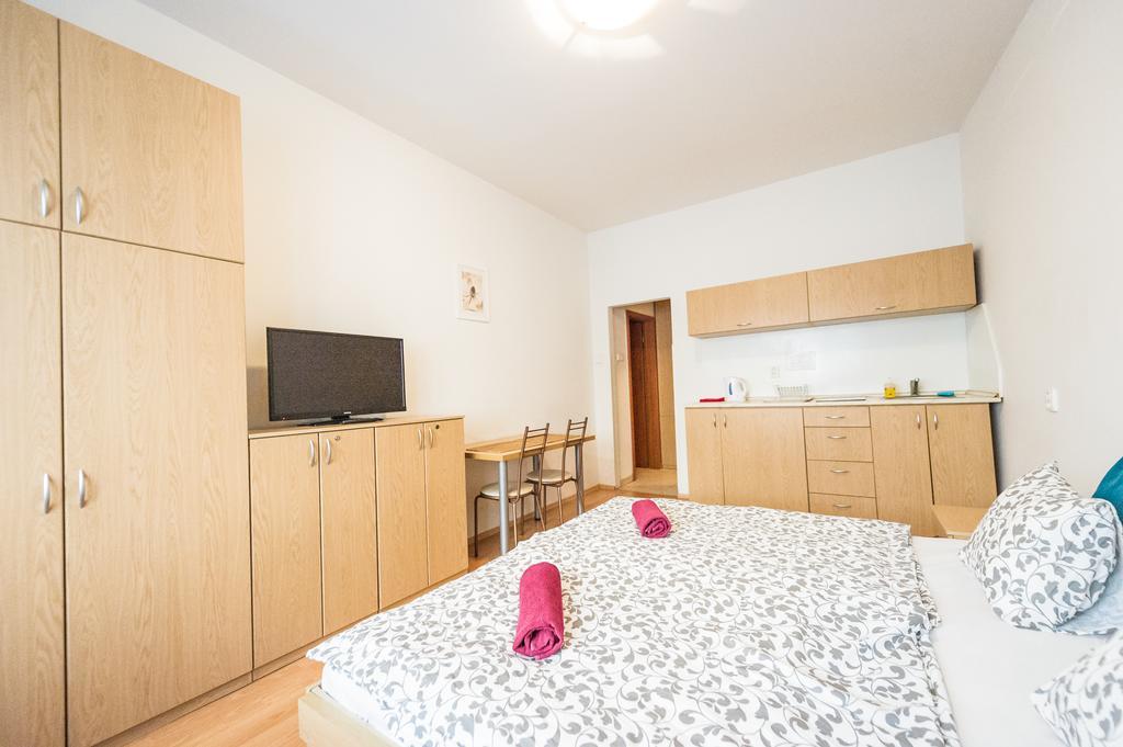 Apartments Presidential Palace Bratislava Luaran gambar